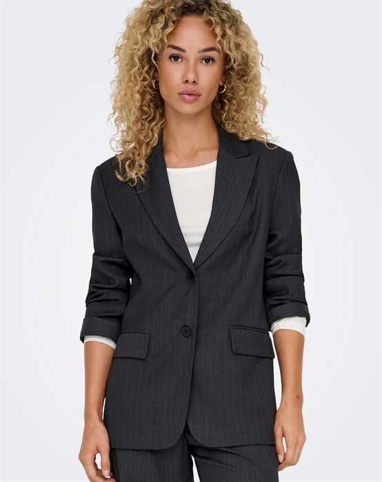 Only - Sadie Oversize PinStribet Blazer - byKalstrup.dk